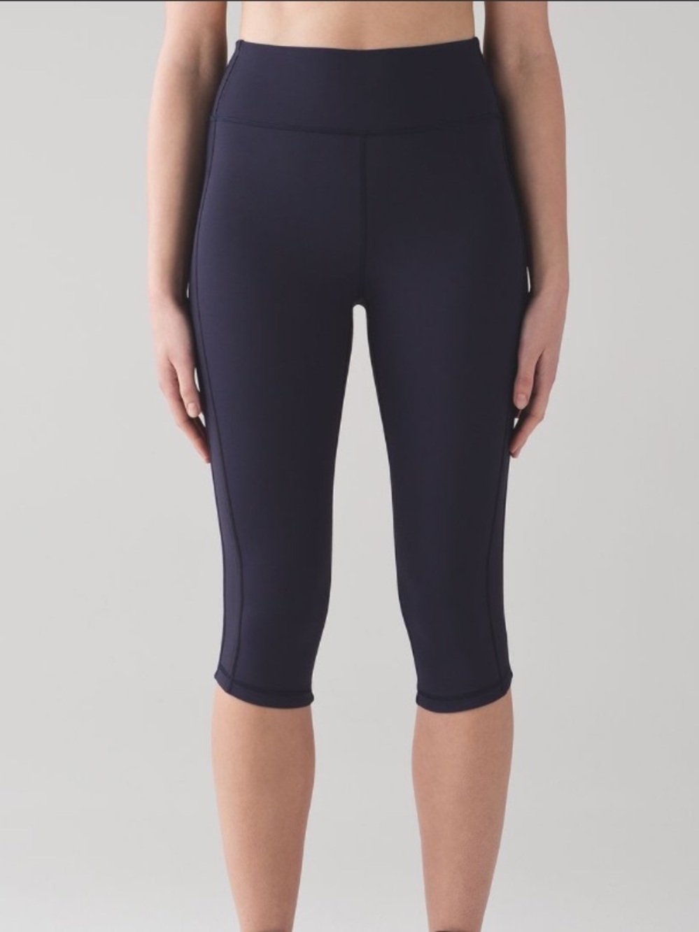 Lululemon Squad Goals Crop (17") Midnight Navy Blue Size 10